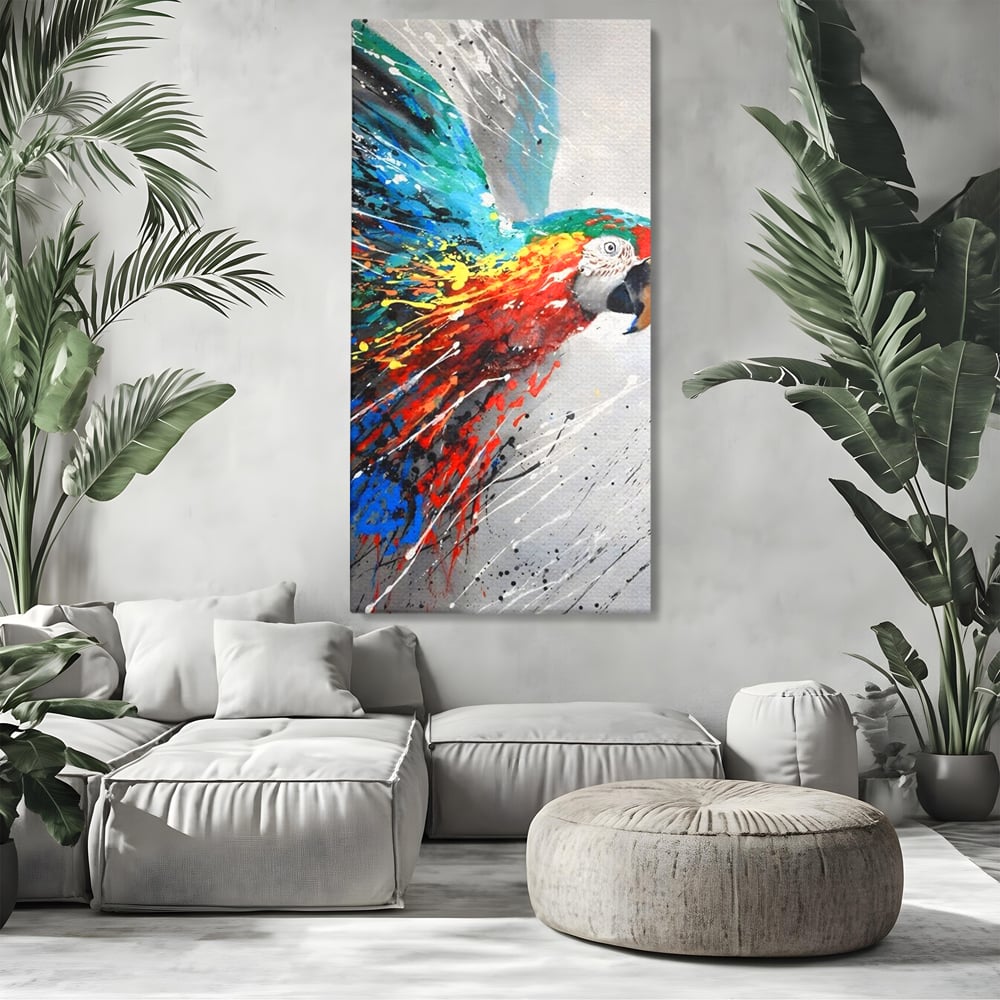 Tablou canvas cu tablou canvas cu papagal colorat, fara rama, pe sasiu de lemn, pe perete intr-un living